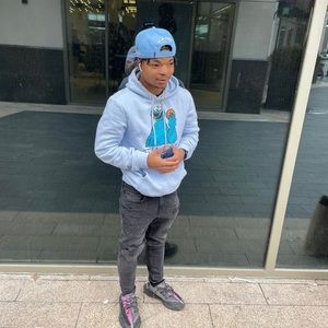 Meet your Posher, Chris